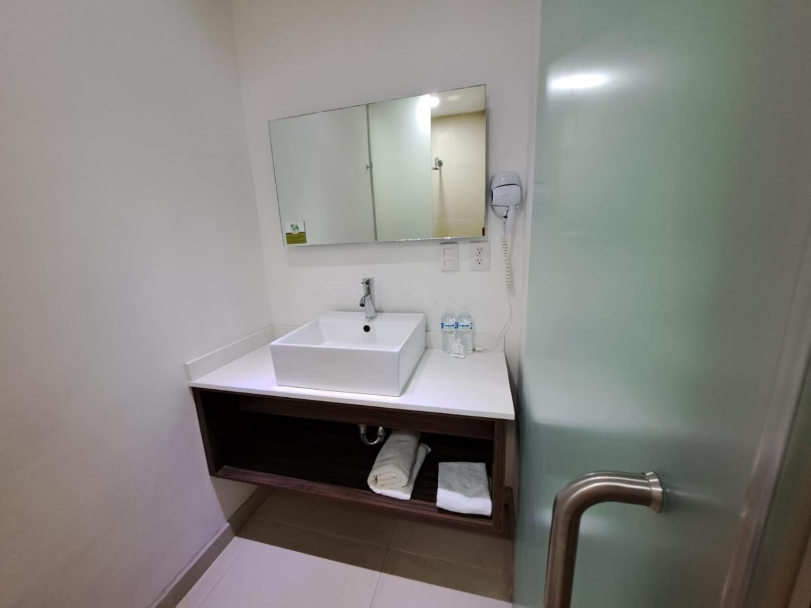 El Hotel Business Class - Zamora Centro Экстерьер фото